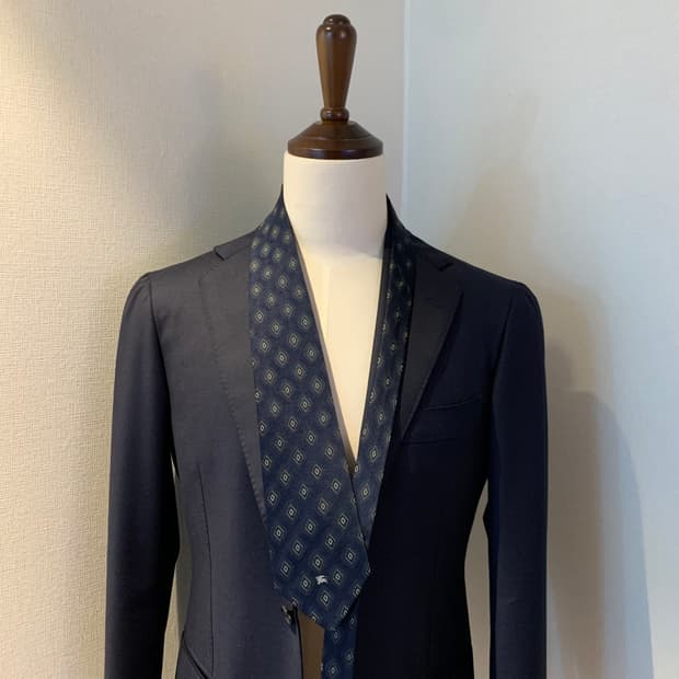 버버리(BURBERRY) 명품넥타이 100실크 기하학적패턴 A+등급