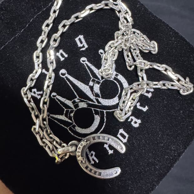 킹크로치 목걸이 HORSESHOE PENDANT