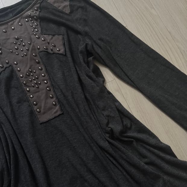 아카이브 볼드 크로스 스터드 앤틱 언발 슬리브 락시크 펑크 y2k 갸루