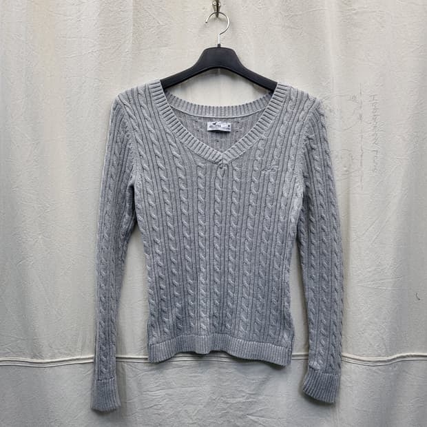 홀리스터 브이넥 니트