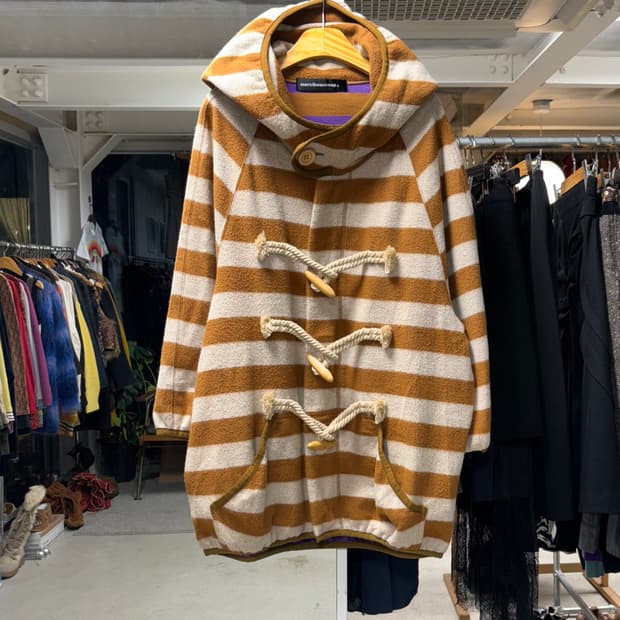 메르시보꾸 스트라이프 플리스 후드 코트