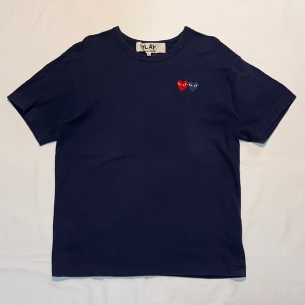 꼼데가르송 플레이 더블하트 반팔 티셔츠 네이비