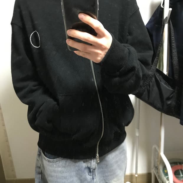 사일런트실러블 집업