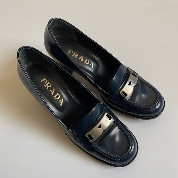 PRADA 37.5