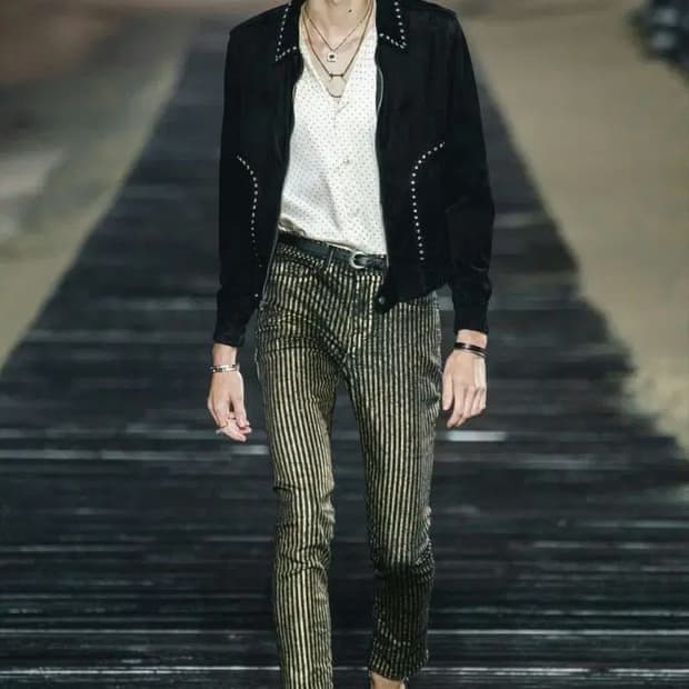 (46) 생로랑 스터드 스웨이드 자켓