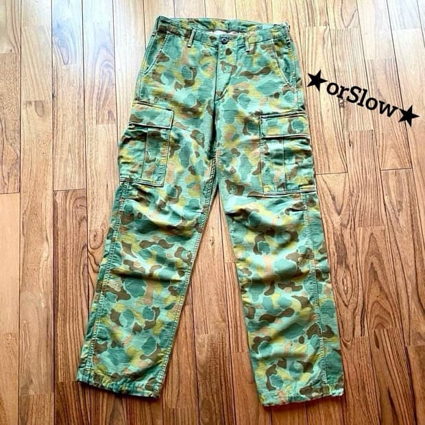 오어슬로우 x 빔즈 덕 카모 백사틴 카고 팬츠 