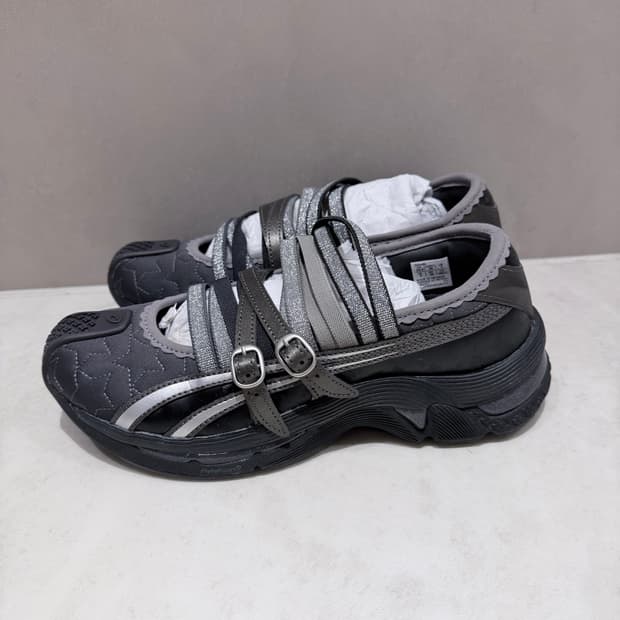 아식스 x 키코 코스타디노브 x 헤븐 바이 마크 제이콥스 젤 로크