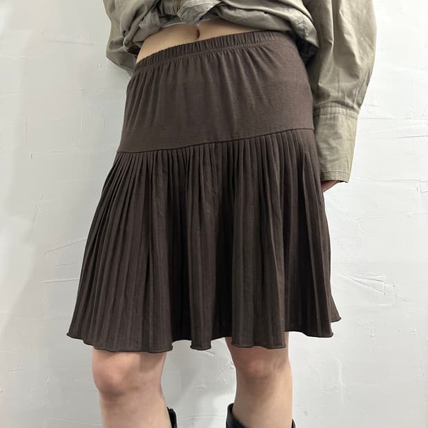 pleats mini skirt