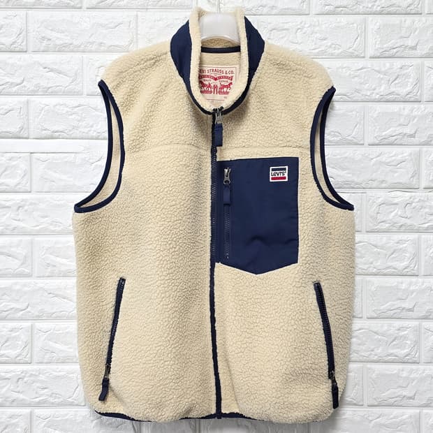 택포) 리바이스 쉐르파 조끼 L