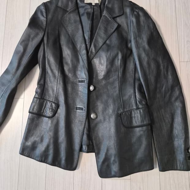 우영미 가죽자켓