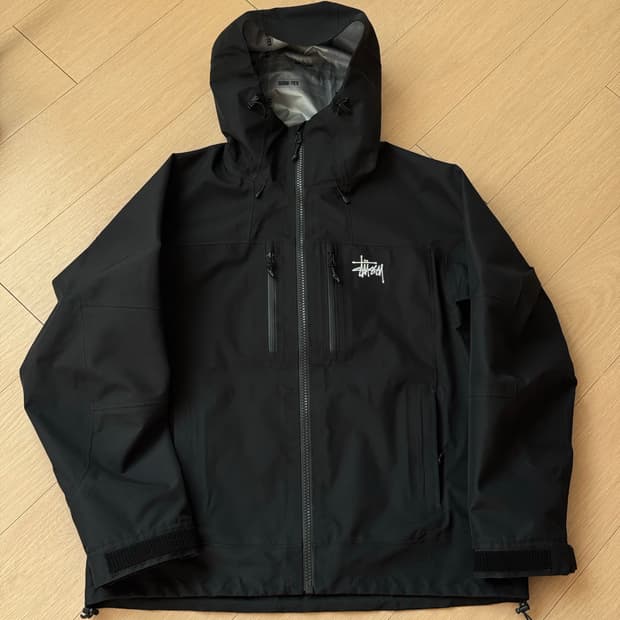 [S] 스투시 고어텍스 가이드 쉘 자켓 블랙