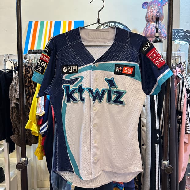 KT위즈 유니폼  XS