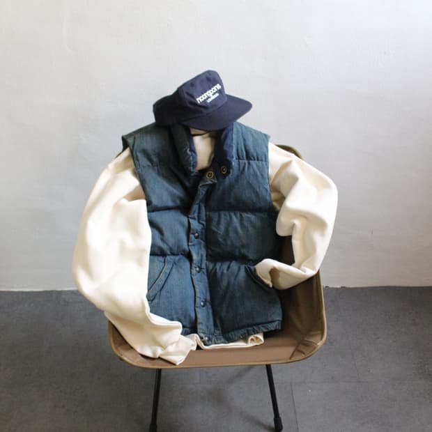 블루블루 x 크레센트 다운 웍스 다운 베스트