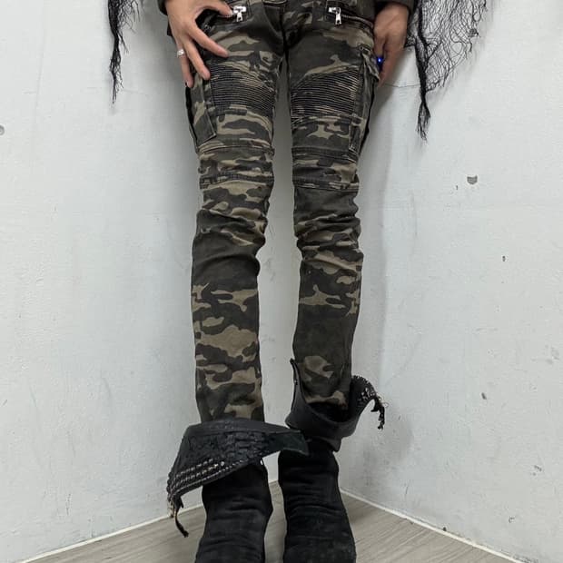 Camo Pattern Slim Fit Zip Pants