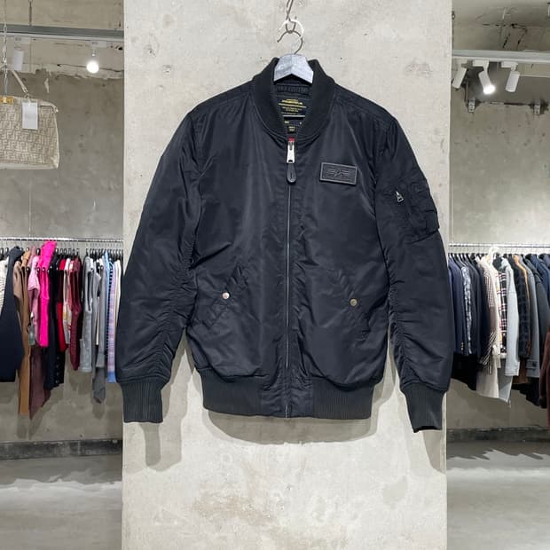 알파 인더스트리 블랙 ma-1 나일론 봄버 자켓