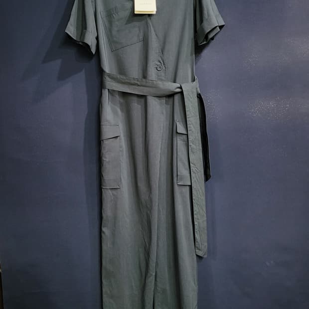 발렌시아 벨티드 점프수트(새상품)