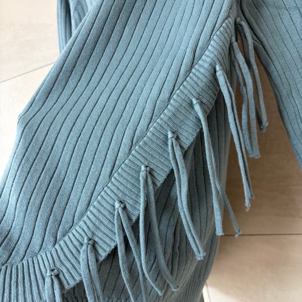 Tassel point vintage knit