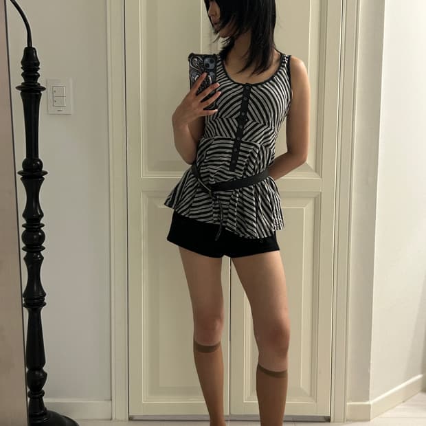 Stripe Button Sleeveless / 빈티지 나시