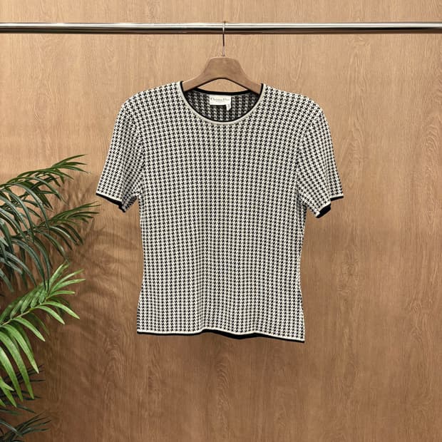 크리스찬 디올 라운드넥 반팔 니트 하운드투스 패턴 디테일 블랙 화이트