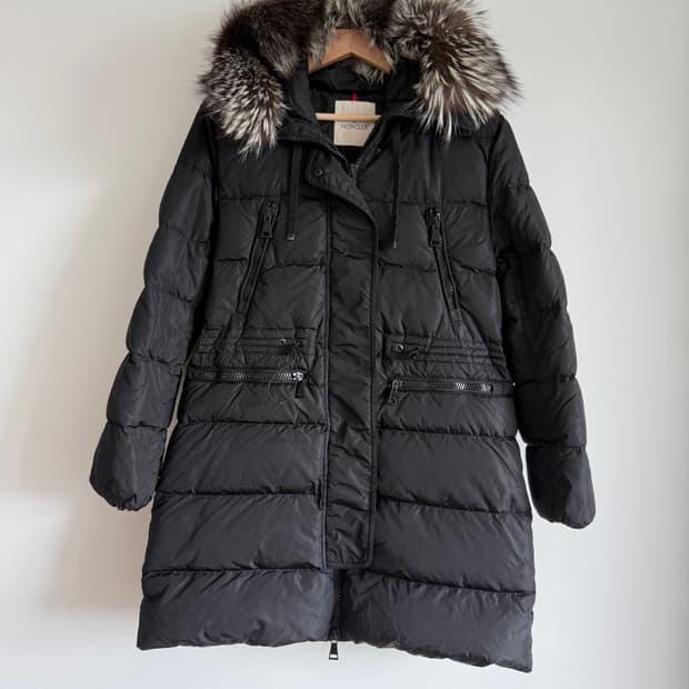 몽클레어(MONCLER) 롱 패딩