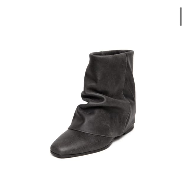 쓰리투에이티 숏부츠 235