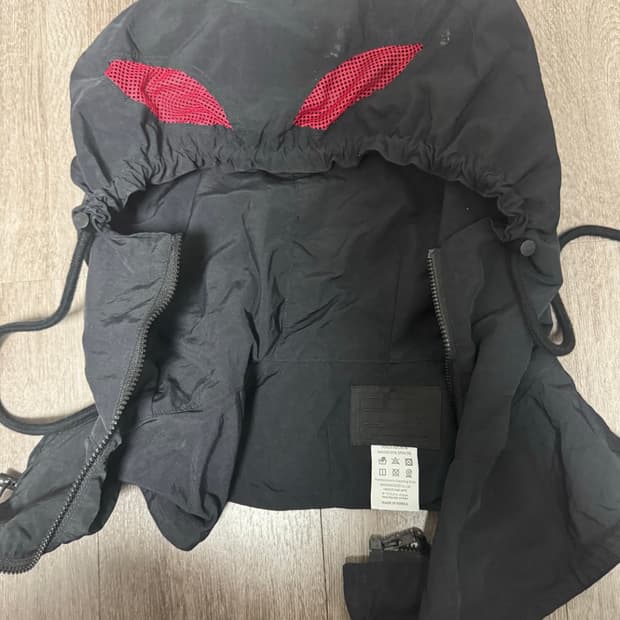 99%is bat mask 카티 착용