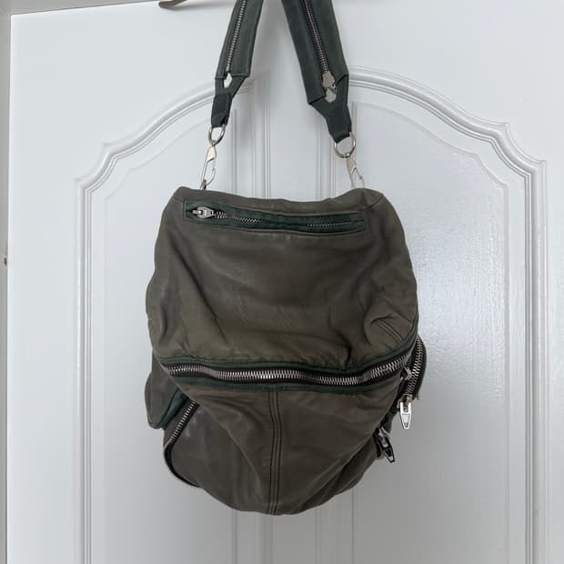 알렉산더왕 숄더백