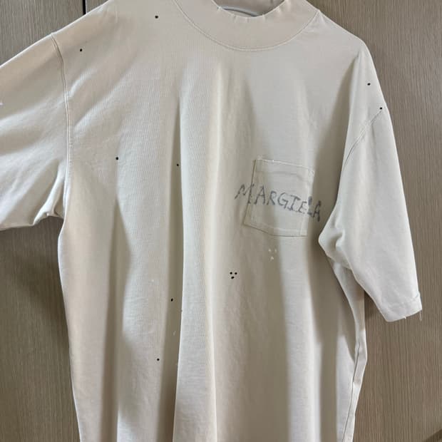 메종마르지엘라 반팔티셔츠 하이넥 50사이즈