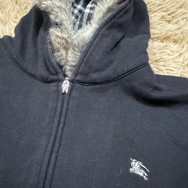 버버리 블랙라벨 퍼 후드