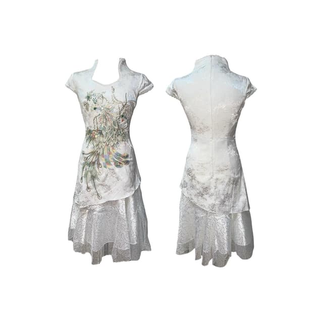 [구해요] 피아오량 원피스 화이트 색상 구합니다!