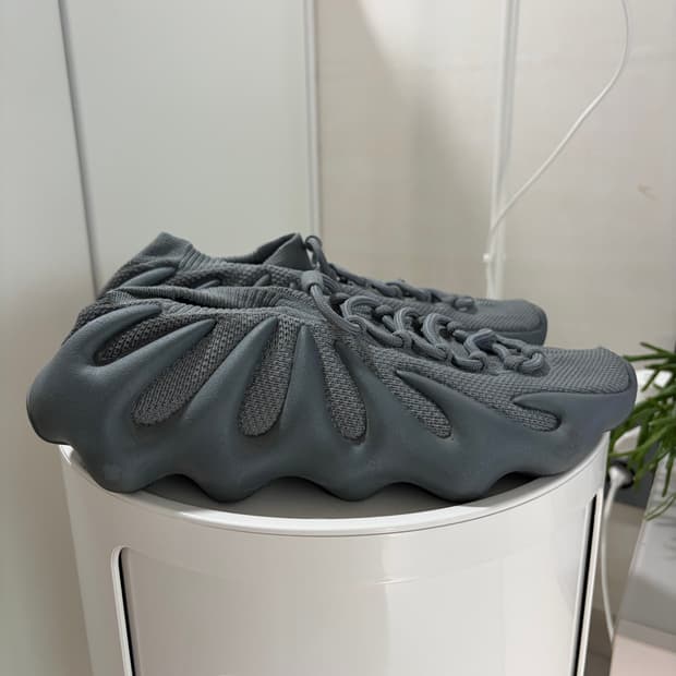 아디다스 이지 450 그레이 270팝니다