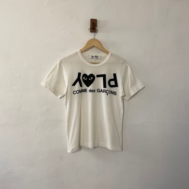 꼼데가르송 반팔 티셔츠
