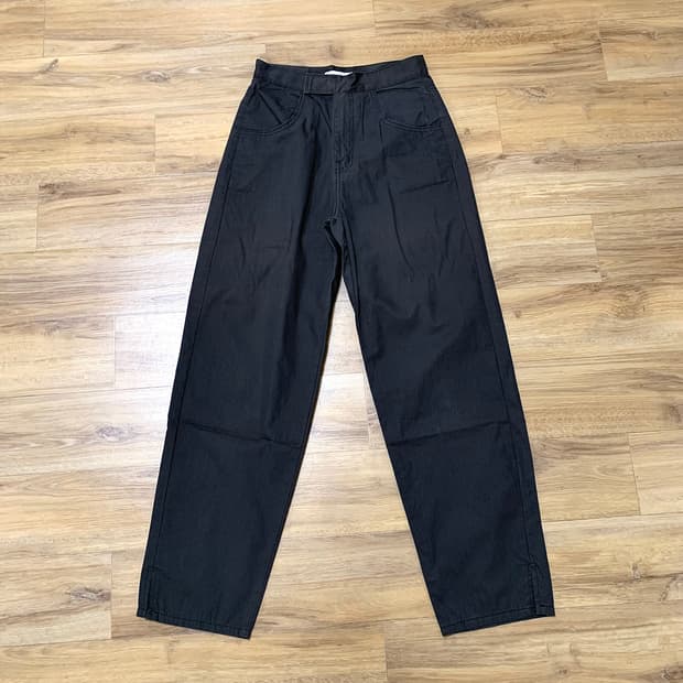 에프터먼데이 velcro semi high-waist slit pants