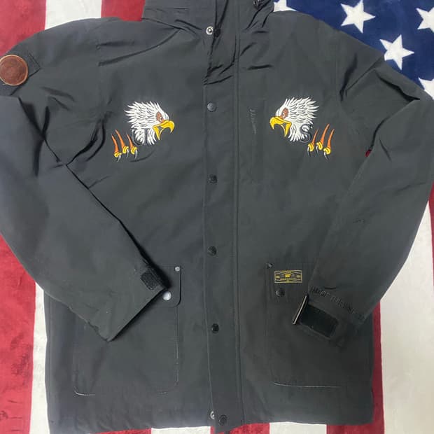 어스투 1617 독수리자수 자켓