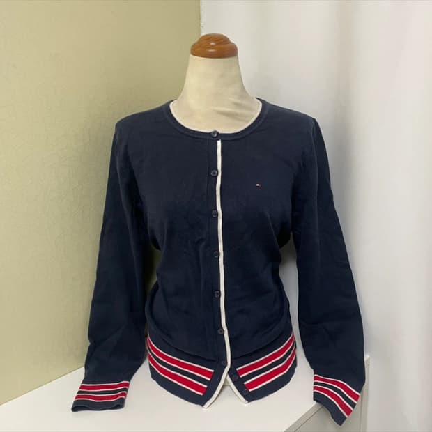 타미힐피거 여성 배색 라운드넥 가디건