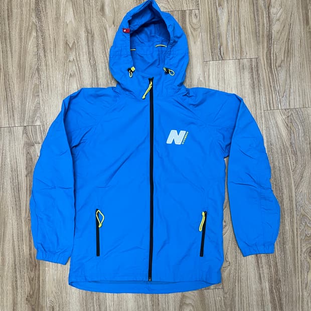 뉴발란스 바람막이 95