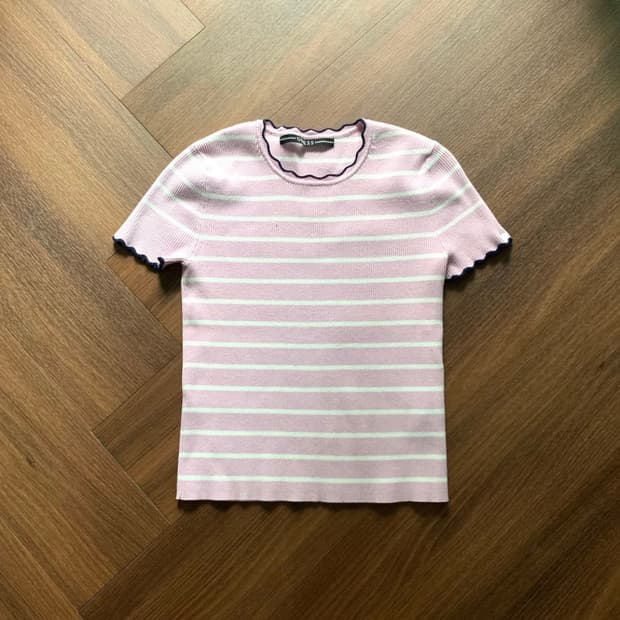 청순 딸기우유 🍓게스 핑크 단가라 골지 반팔 니트티