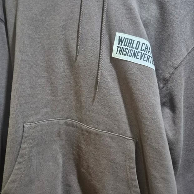 디네뎃 후드티 급처합니다. 