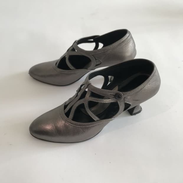 에옹쓰 Eonts 1920s Dancing Shoes Silver