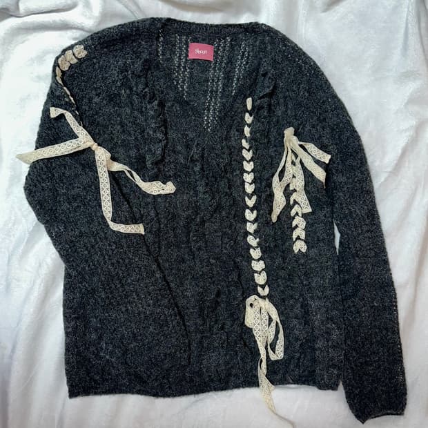 시눈 sinoon 크로셰 리본타이 브이넥 니트