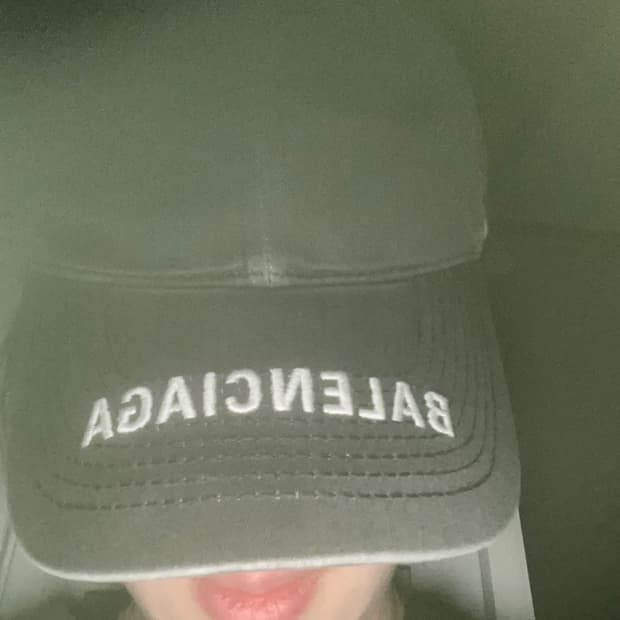 발렌시아가 볼캡