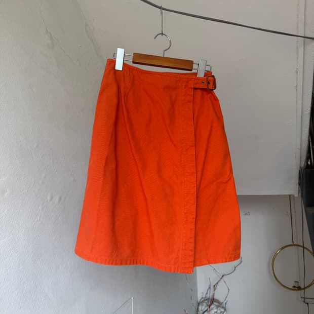 미셸클라인 오렌지 버클 포인트 스커트