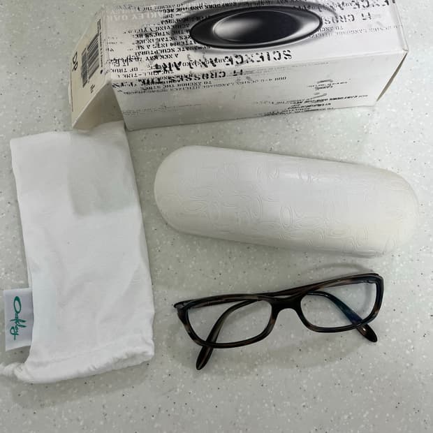 오클리 안경