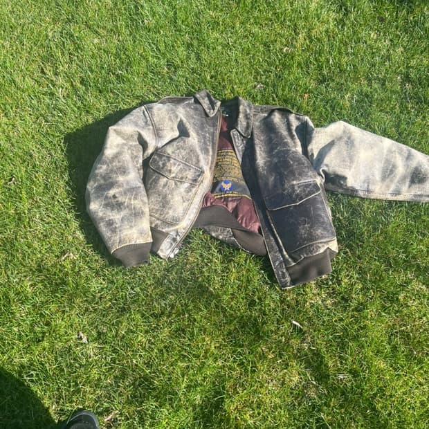 아비렉스 (Avirex) 브라운 가죽자켓 