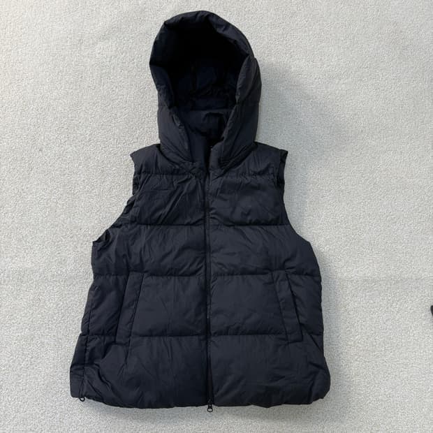 L 유니클로 라이트 다운 패딩 베스트 0120T