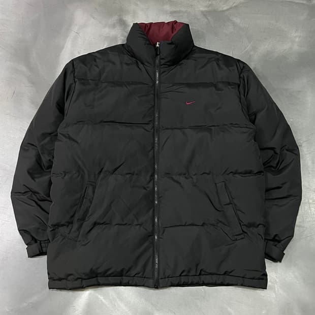  나이키 올드스쿨 푸퍼 패딩 y14562
