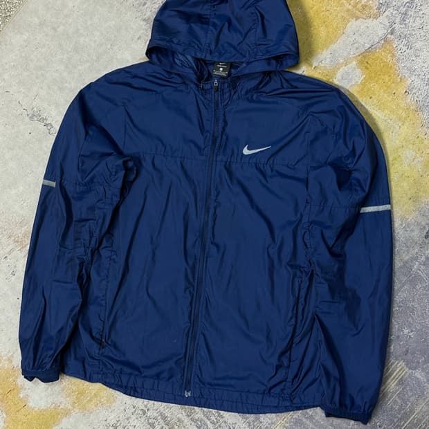 나이키 쉴드 러닝 후드 바람막이 XL