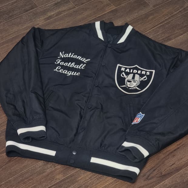 GU X NFL 라스베이거스 레이더스 점퍼 자켓 유니폼 M