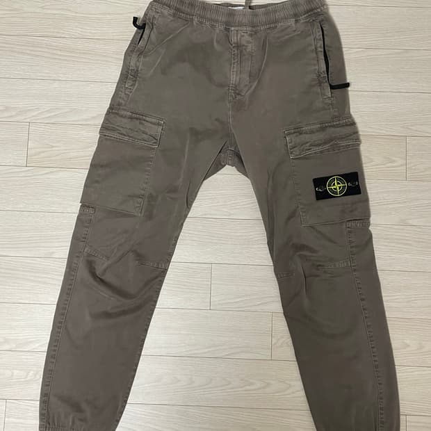 [ 30 ] 24fw 스톤아일랜드 와펜패치 카고팬츠 밴딩 머드