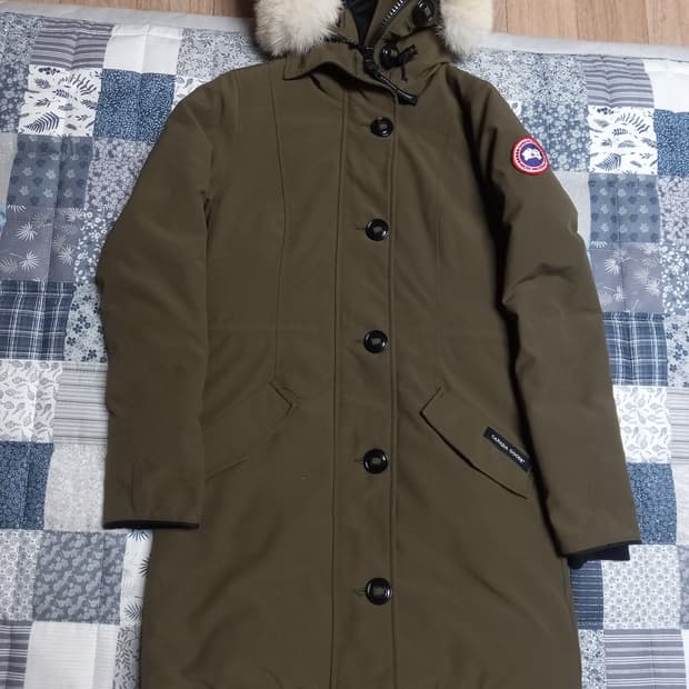 캐나다구스 여성 패딩 파카  xs(44~55)